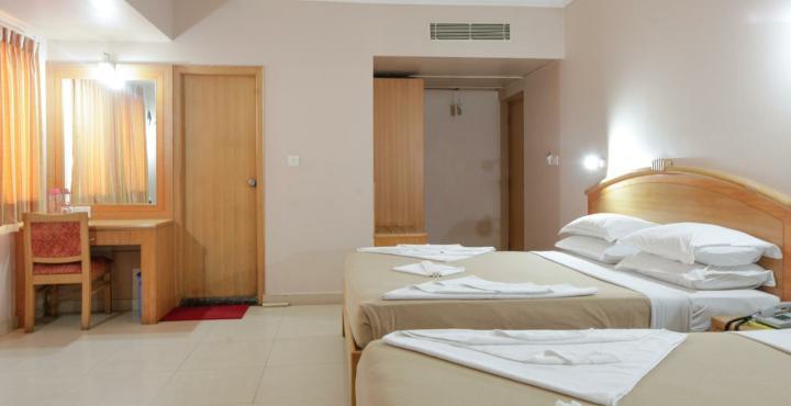 Oyo 15781 Shree Adiga Residency Hotel Bangalore Exterior foto