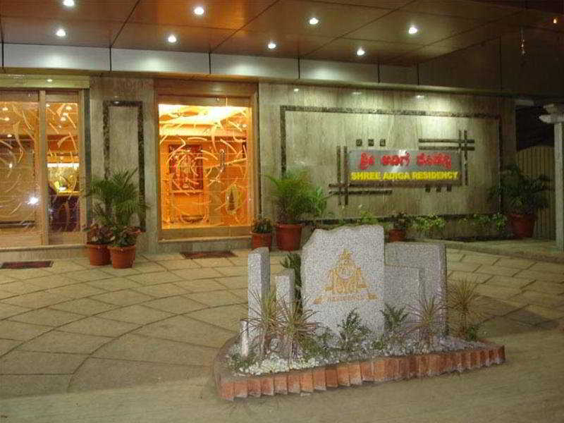 Oyo 15781 Shree Adiga Residency Hotel Bangalore Exterior foto